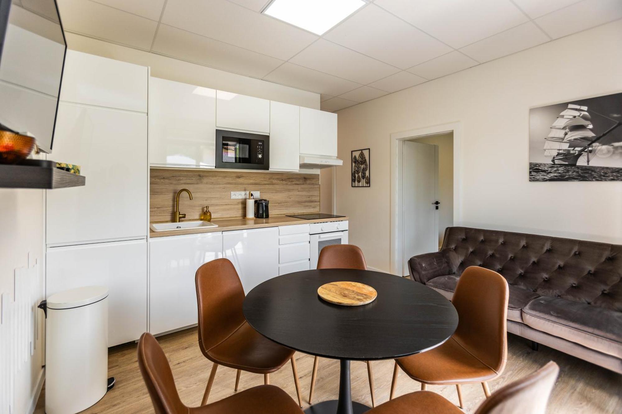 Stylish Apartment With Free Parking زفولين المظهر الخارجي الصورة